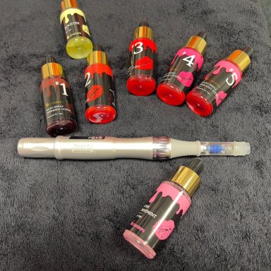 Dermapen und Materialien fĂĽr Microneedling Dermapen und Materialien fĂĽr Microneedling